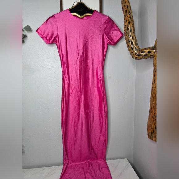 SKIMS Hot Pink Shine Spandex Jersey Maxi Dress Size Large - Picture 4 of 6